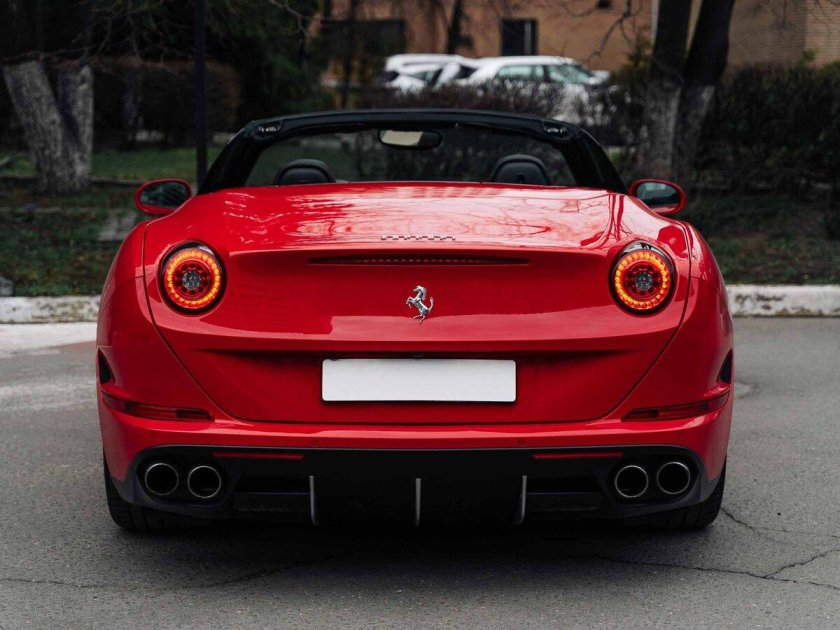 Ferrari california 2010