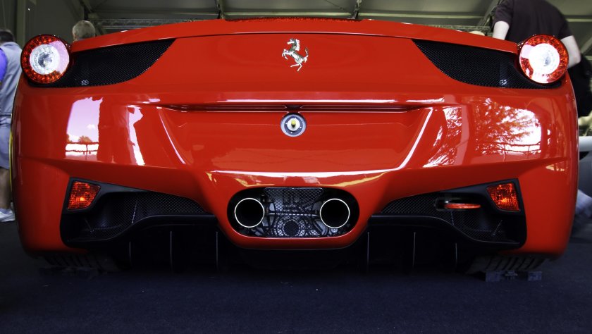 Феррари 458 сзади