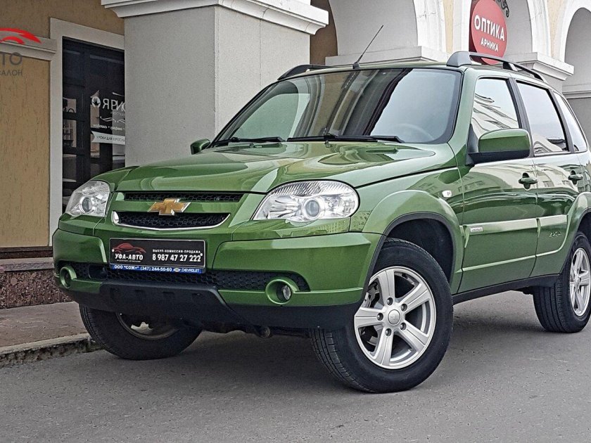 Нива Шевроле 2017 зеленый