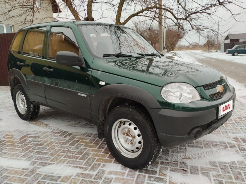 Нива шевроле зеленый металлик