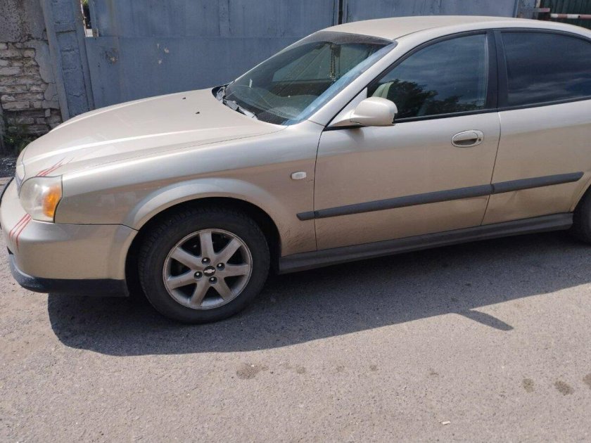 Chevrolet evanda 2004