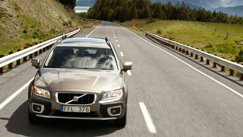 Вольво универсал вид спереди