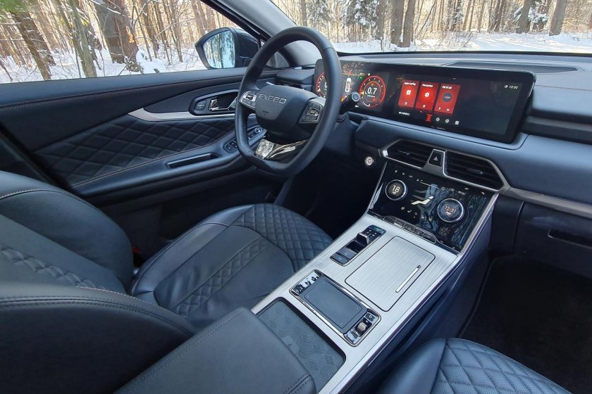 Exeed VX 2022 салон