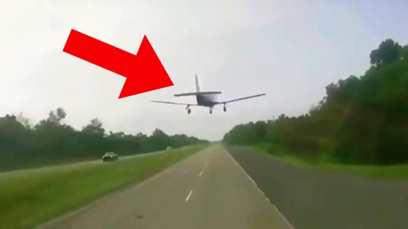 Посадка самолёта на шоссе