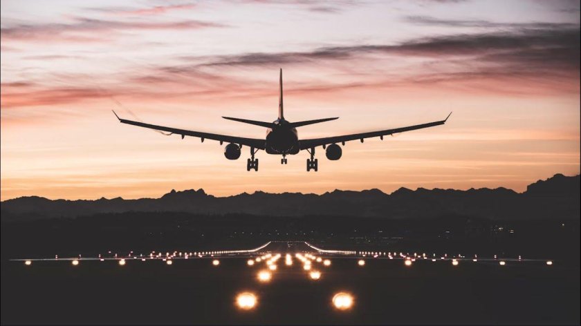 Самолет на ВПП