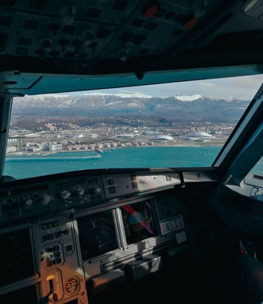 Аэропорт Сочи из кабины пилотов