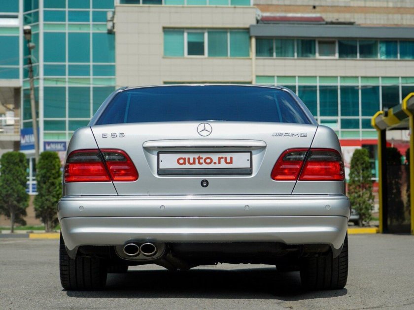 Мерседес 210 рестайлинг серебристый