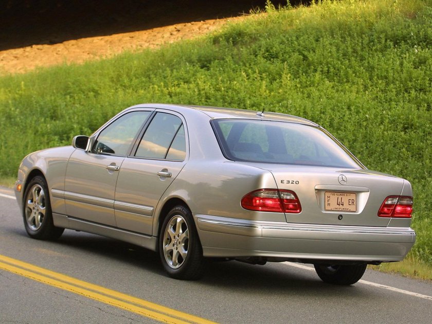 Мерседес w210 e320