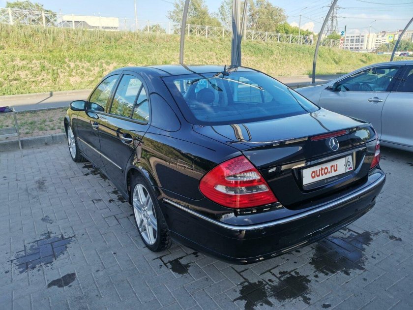 Мерседес 211 2005