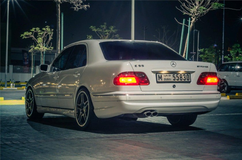 Mercedes Benz w210 e55