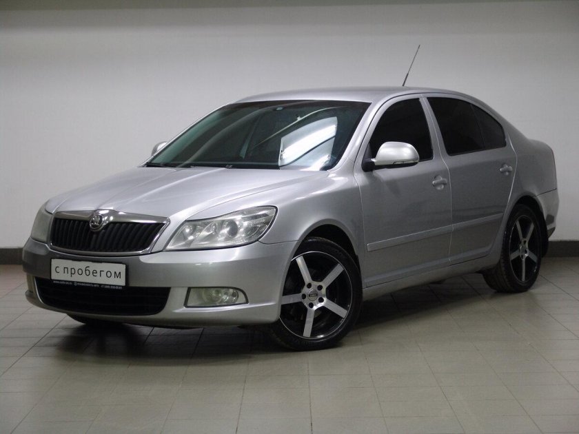 Skoda Octavia a5 серебристая