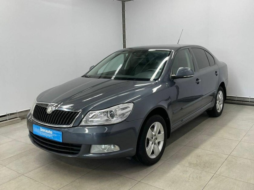 Шкода Октавия 2л флагман