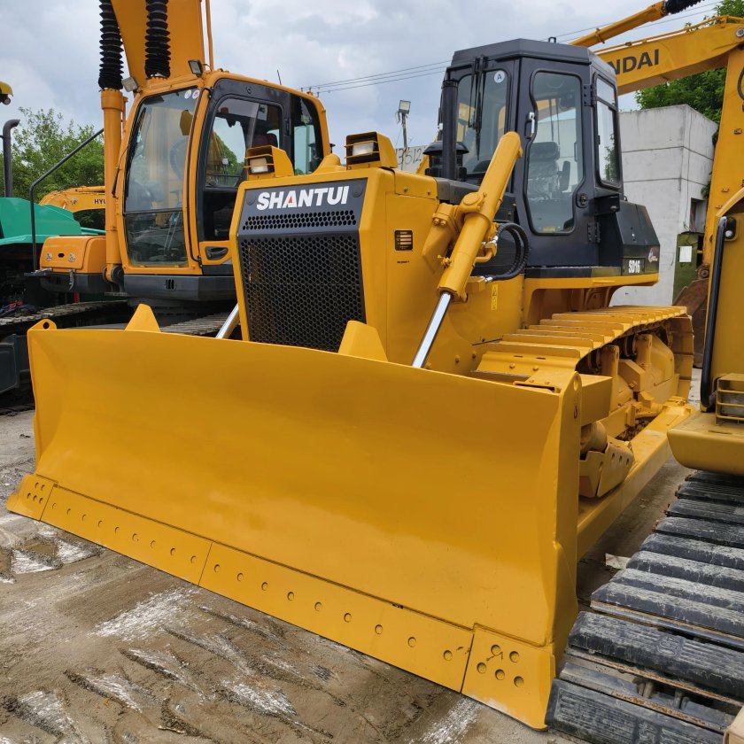 Бульдозер shantui sd16