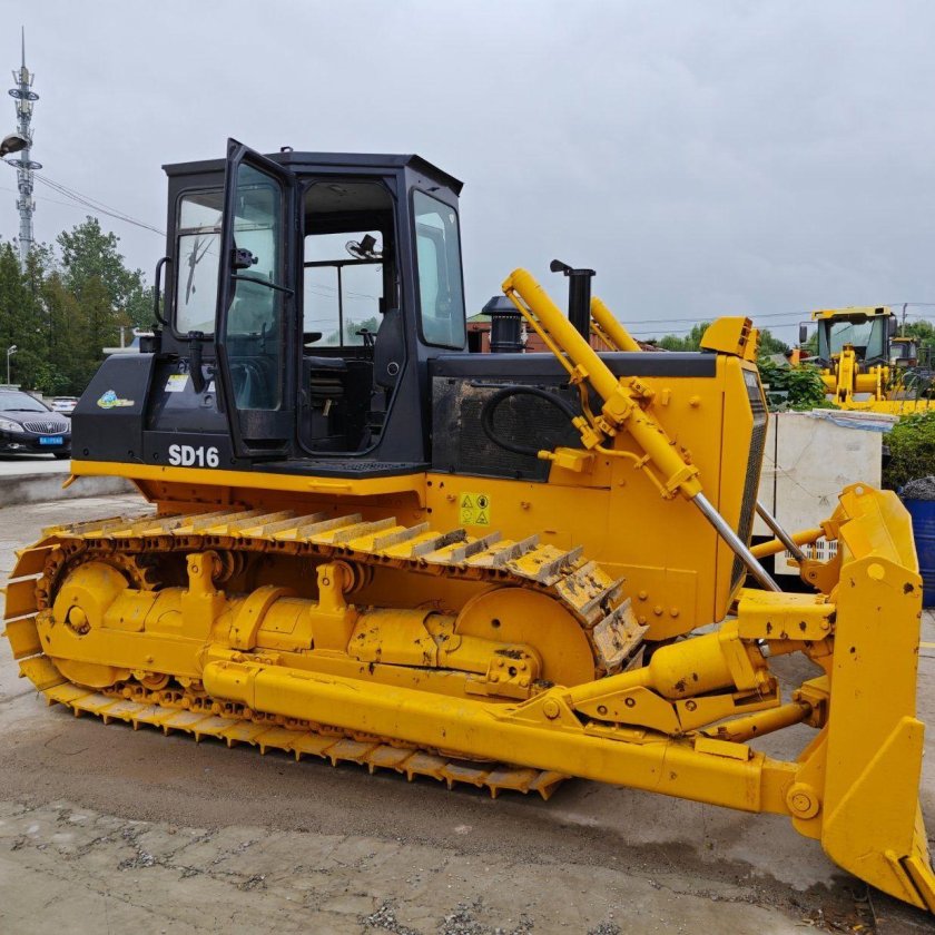 Бульдозер шантуй 22