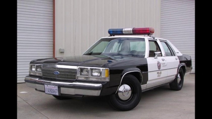 Форд Краун Виктория 1980 полиция