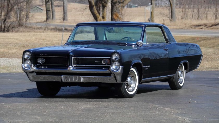 Pontiac grand prix 1964