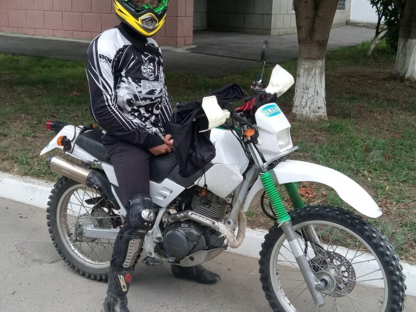 Ямаха Серов 225