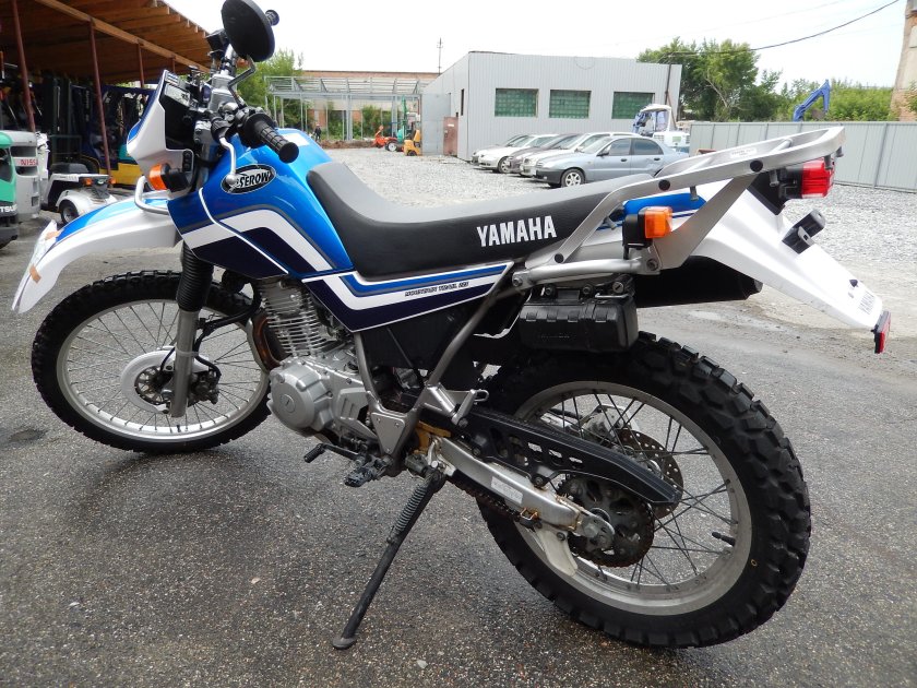 Yamaha Serow 225