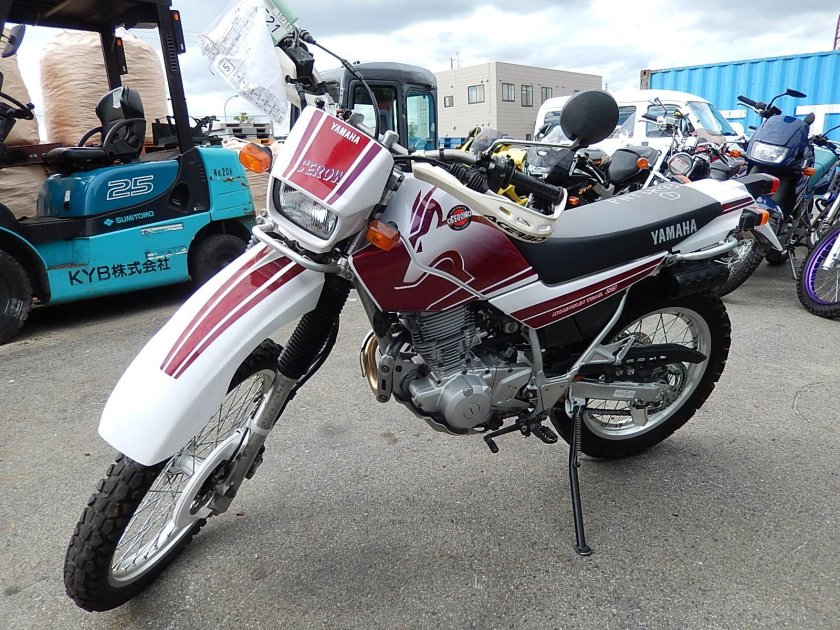 Yamaha Serow 225
