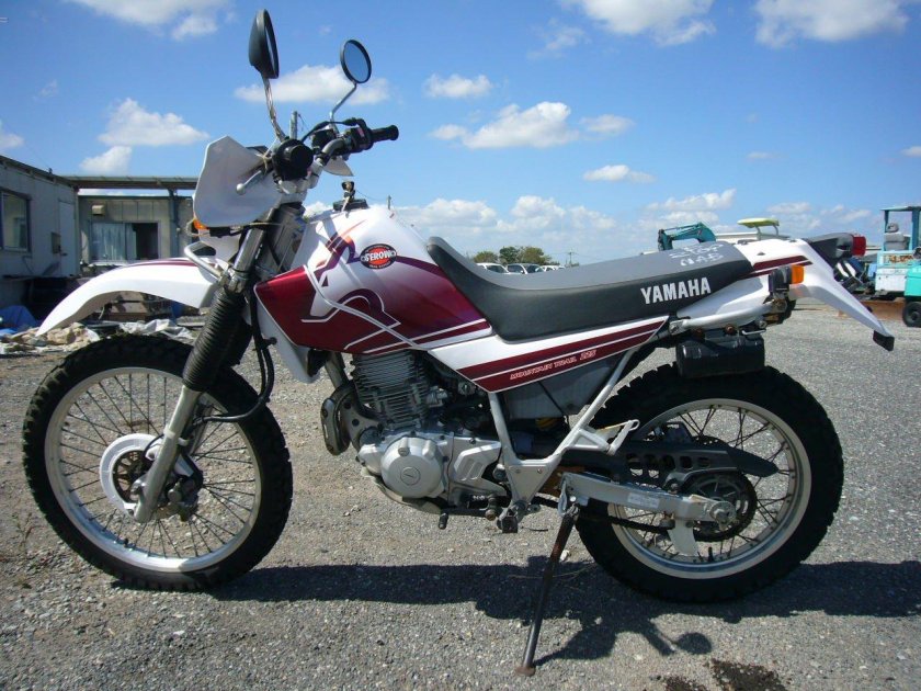 Yamaha Serow 225