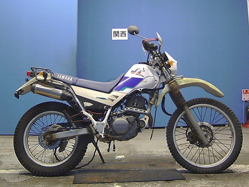 Yamaha xt225