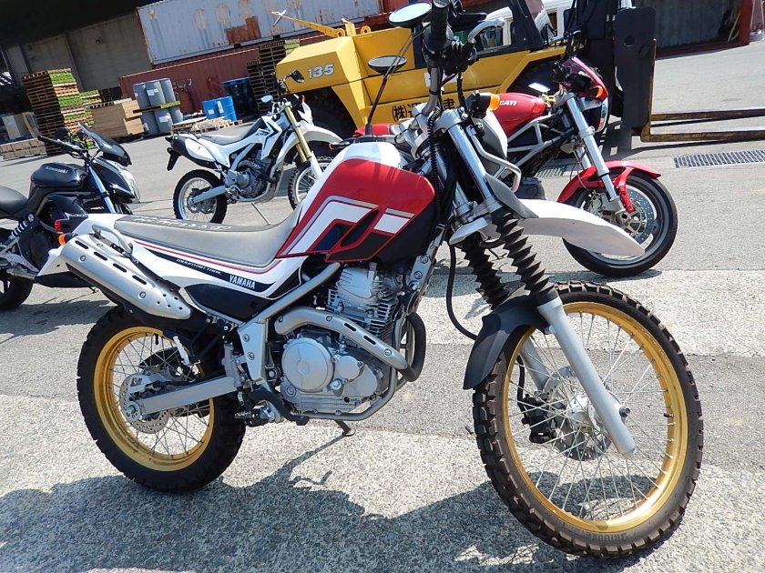 Yamaha Serow 250