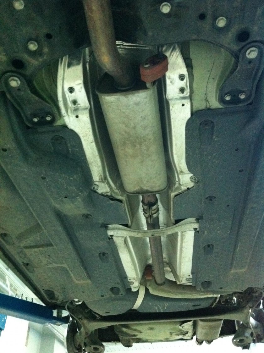 Днище Шкода Фабия 2