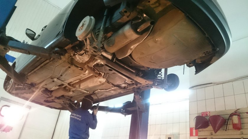 Днище Шкода Рапид 2015