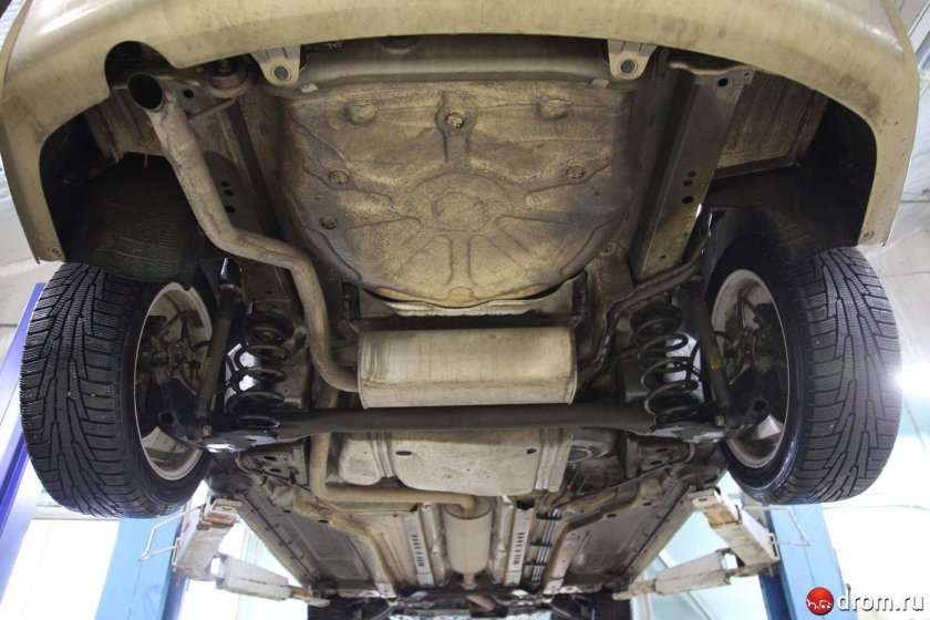 Днище Octavia a5 FL