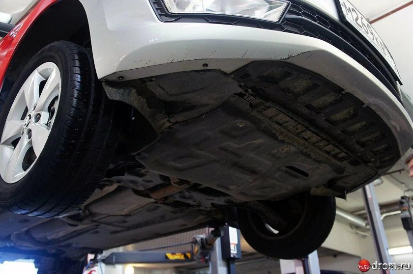 Днище Шкода Рапид