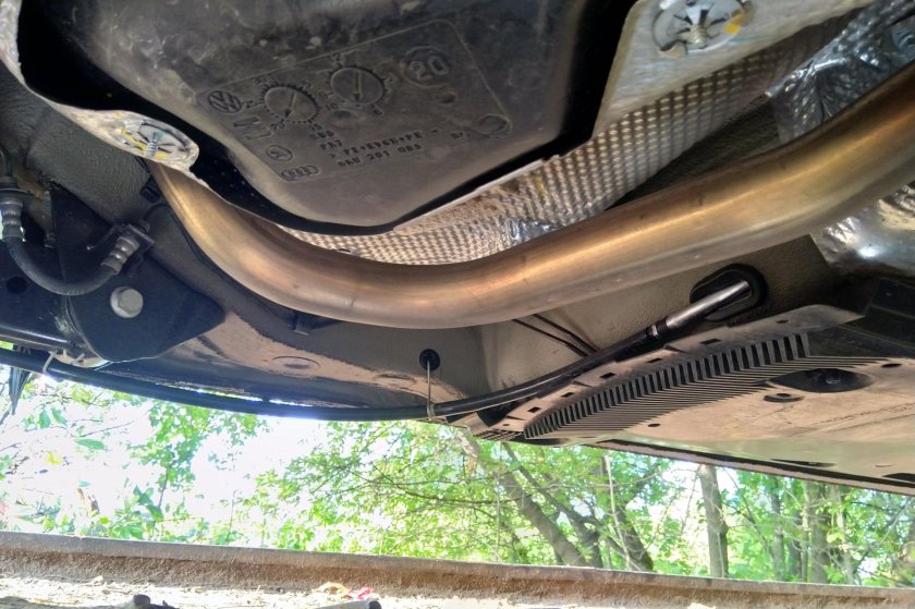 Днище Шкода Рапид