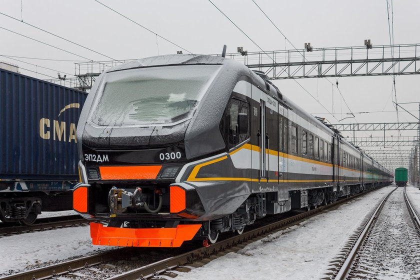 Новый электропоезд эп2дм-0300