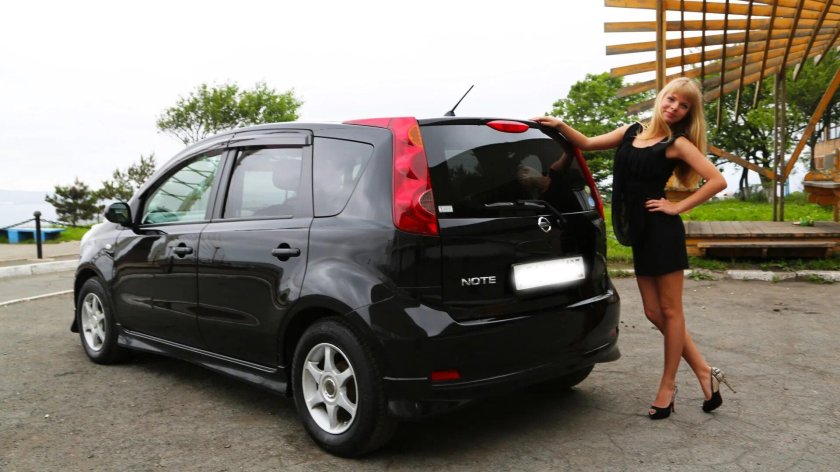 Ниссан ноут е11 белый