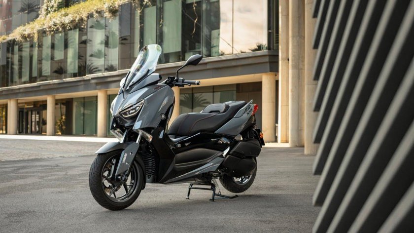 Yamaha XMAX 300