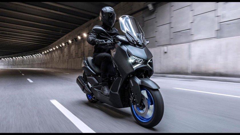 Yamaha x Max 300