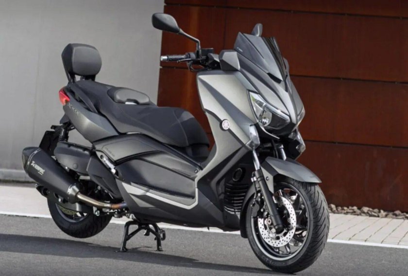 Yamaha x Max 400