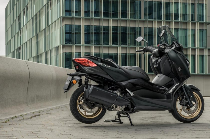 Yamaha XMAX 250