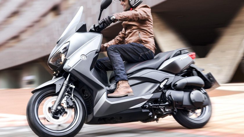 Yamaha XMAX 250