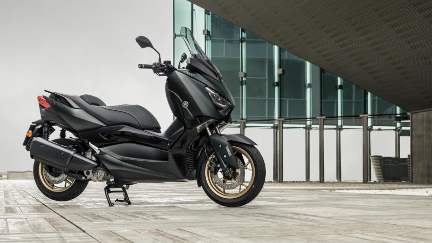 Yamaha XMAX 300