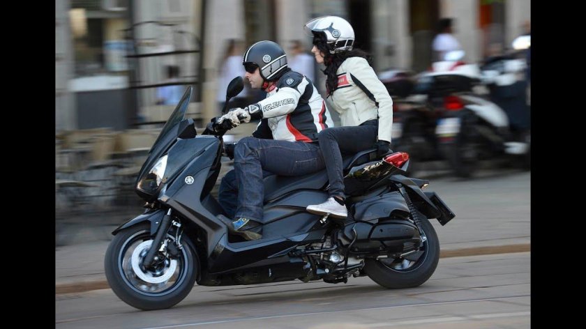 Yamaha XMAX 300