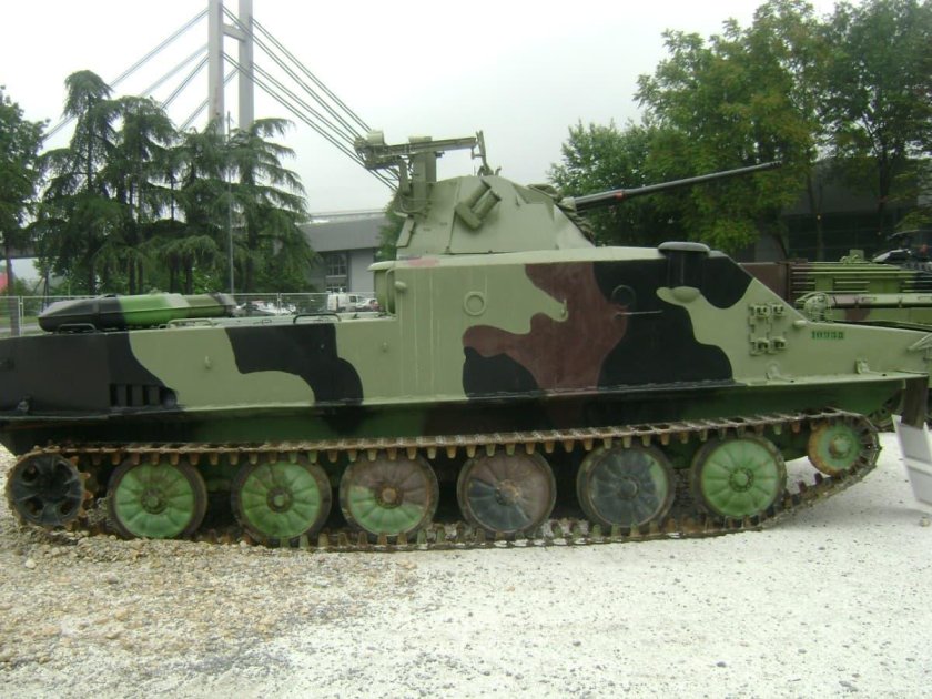 БТР-50 бронетранспортёр