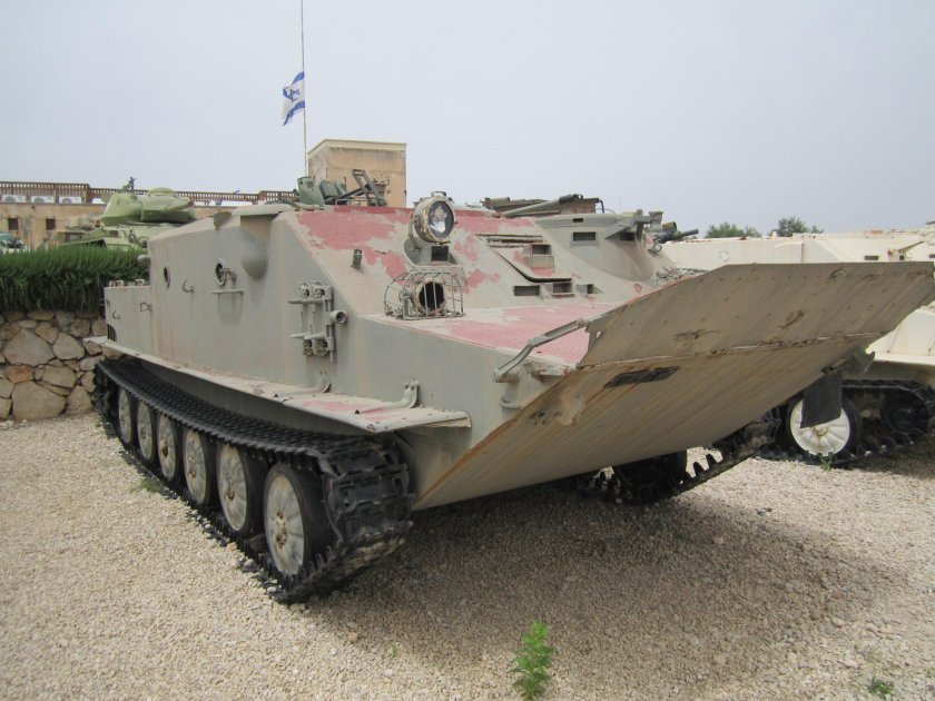 БТР-50 бронетранспортёр