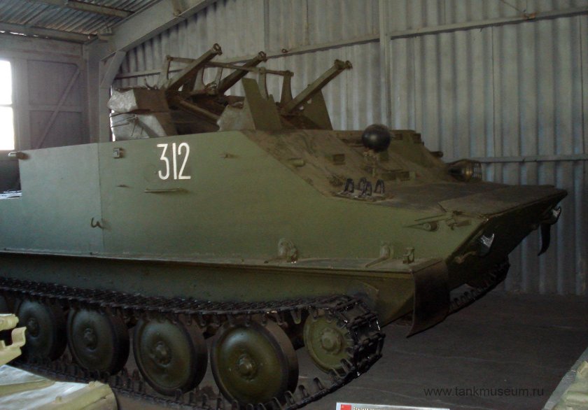 БТР-50 бронетранспортёр