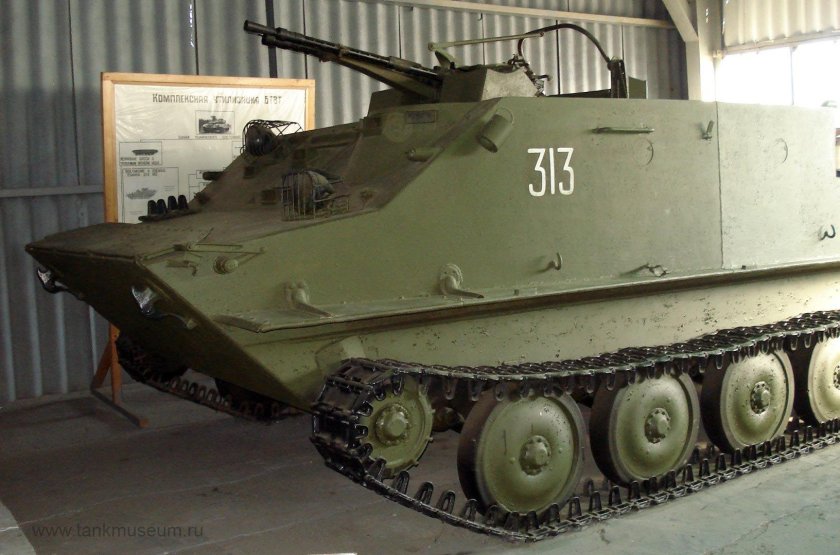 БТР-50 бронетранспортёр