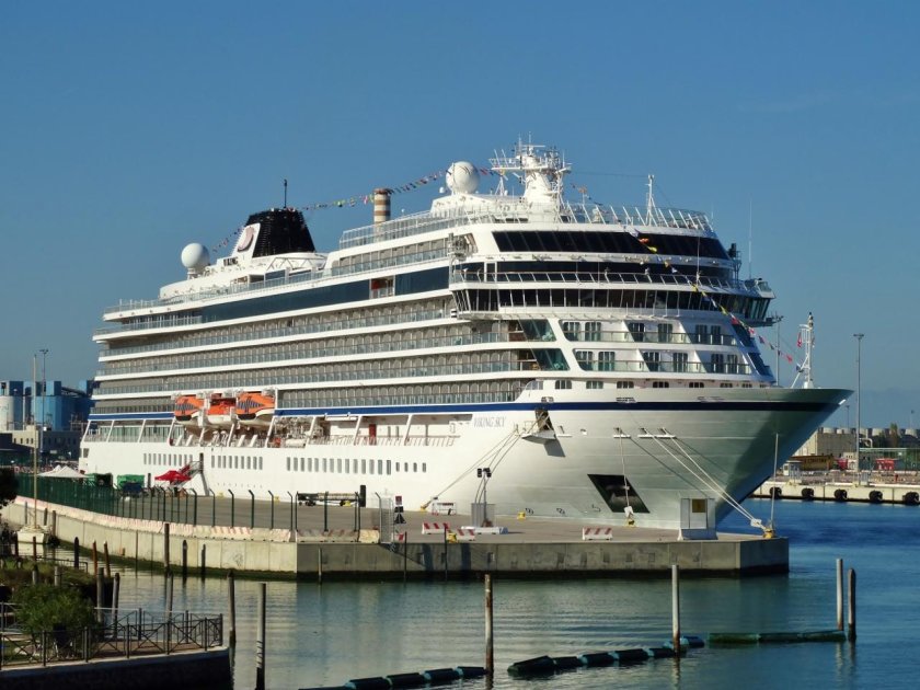 Старые круизные лайнеры