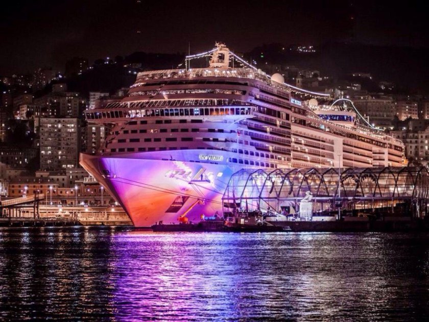 Океанский лайнер MSC