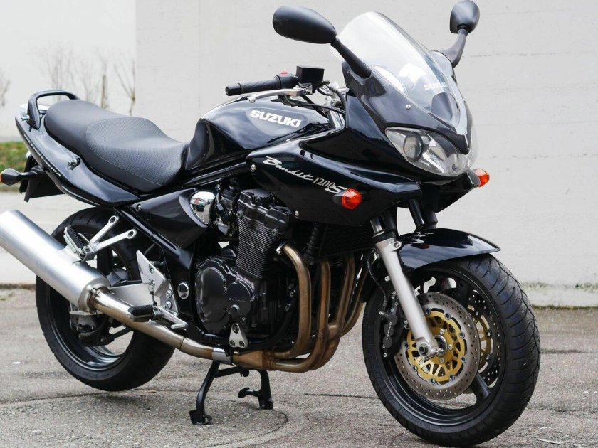 Suzuki gsf1200s Bandit