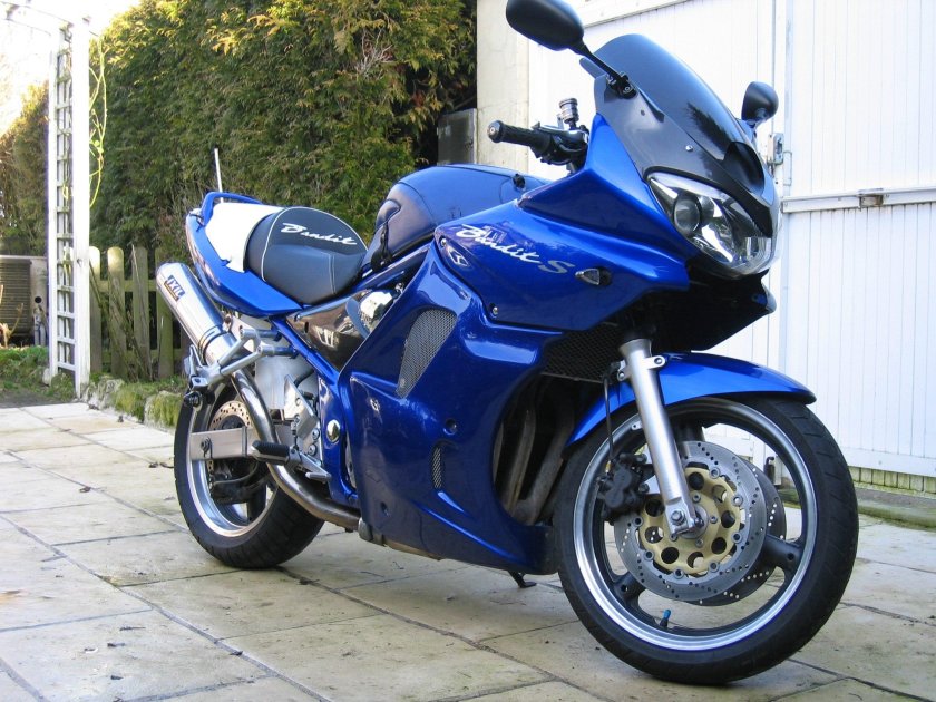 Сузуки GSX 1200 F