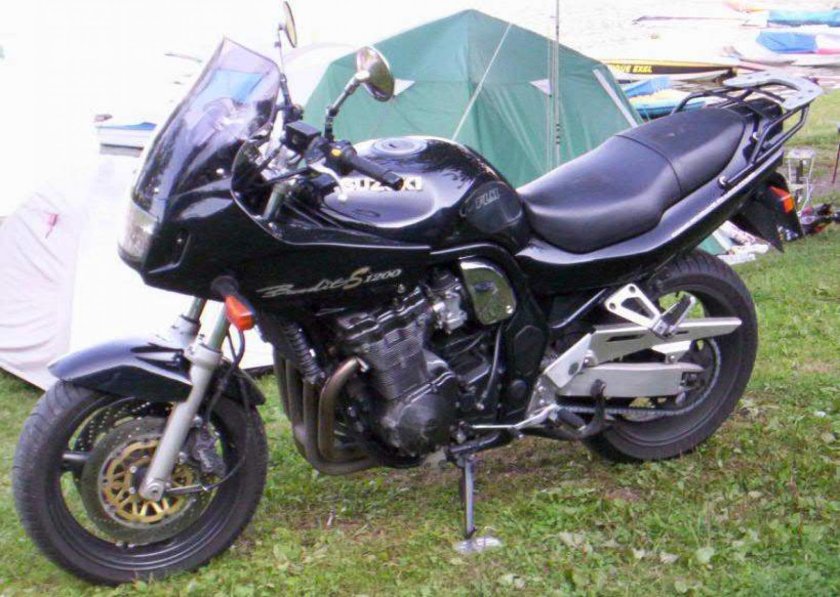 Suzuki gsf1200s Bandit