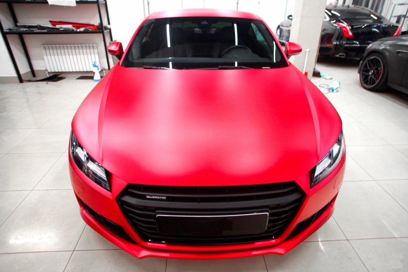 Красный матовый хром